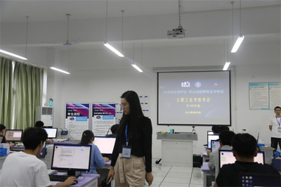 合肥工業(yè)學(xué)校圓滿(mǎn)完成2021年首批信息技術(shù)類(lèi)職業(yè)技能等級(jí)考證，物聯(lián)網(wǎng)技術(shù)研發(fā)能力獲權(quán)威認(rèn)證